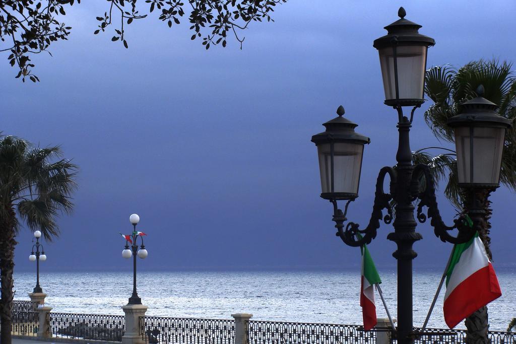 La Casa Di Ermelinda Bed & Breakfast Reggio Calabria Exterior photo
