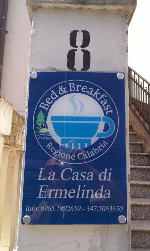 La Casa Di Ermelinda Bed & Breakfast Reggio Calabria Exterior photo